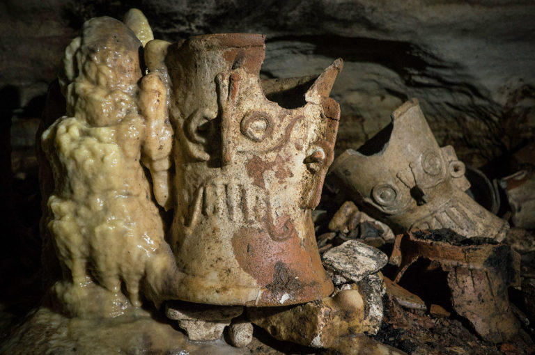 El tesoro de la cueva del Dios Jaguar