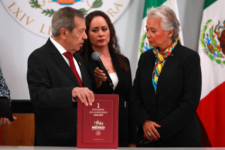 El primer informe de AMLO, algo raro y preocupante